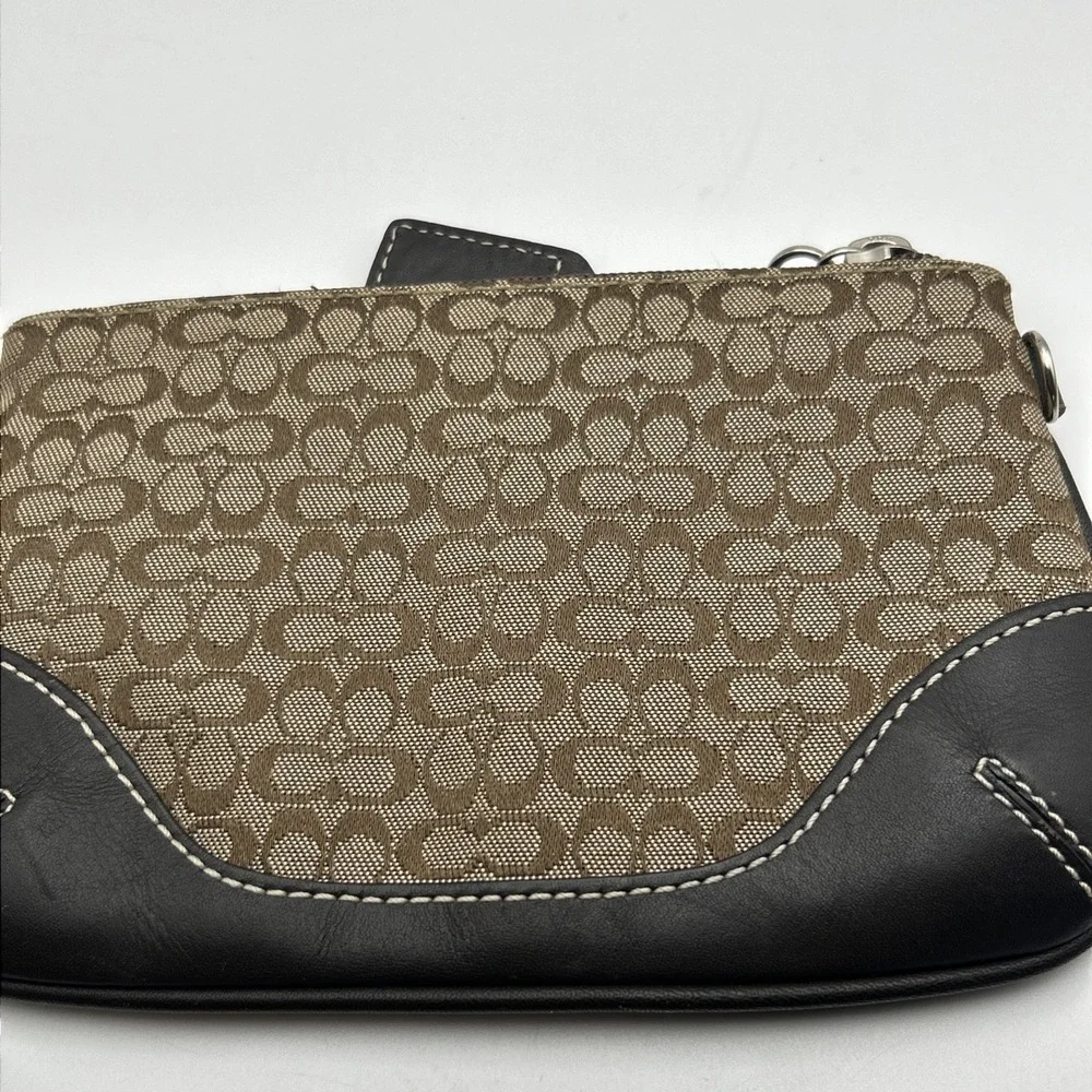 Authentic Coach Signature Canvas Coin Purse Wristlet With tag